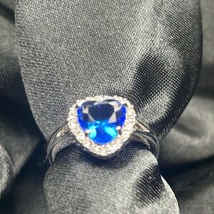 Blue women’s jewelry heart ring